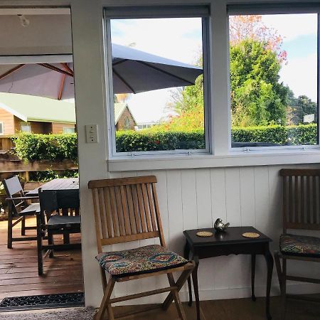 Serendipity Wharf Cottage Tairua Eksteriør bilde